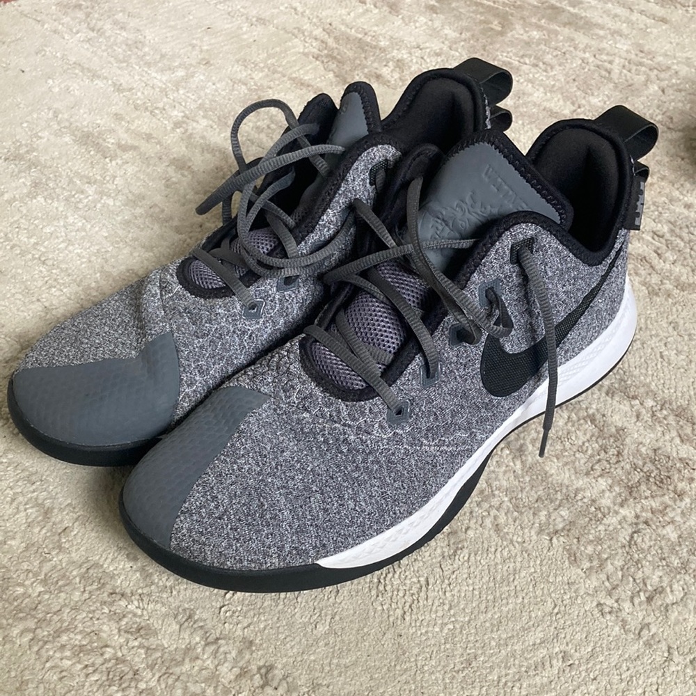 Nike Lebron Witness 3 Dark Grey
